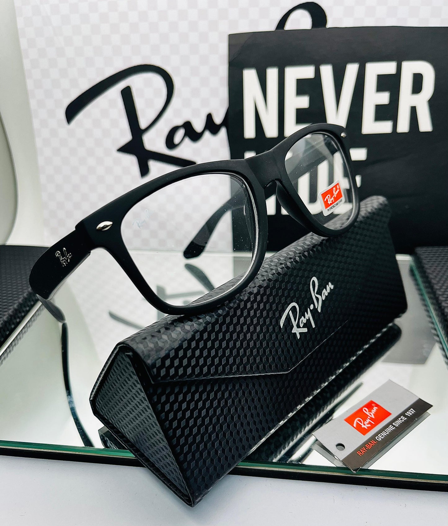 RAY BAN WAYFARER CLASSIC   SUNGLASS